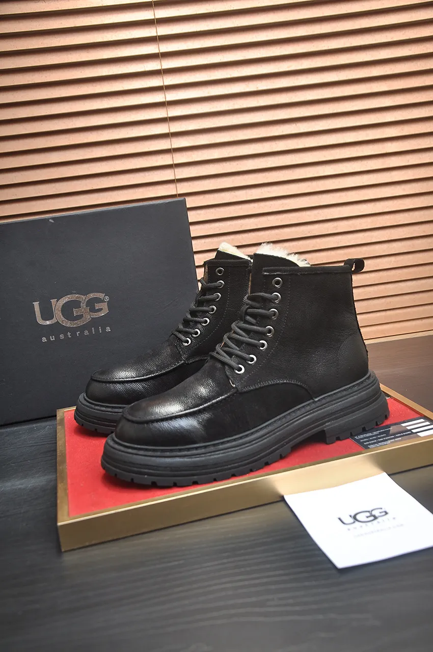 Men's shoes 💰680💶【UGG】(full genuine wool lining) Please pay attention to the quality of the original order and compare the thickness of the wool 🏮🏮Hot style Martin boots from Australia's warm luxury brand men's shoes, official website synchronization, Beckham men's style..., made of imported top-layer waxed cowhide, waxed toe box, Australian real wool velvet lining Carefully sewn...Imported rubber Martin boots outsole (comfortable, soft and wear-resistant). I really like the quality...Exquisite workmanship, you can't put it down once you see it. Code number 39-44